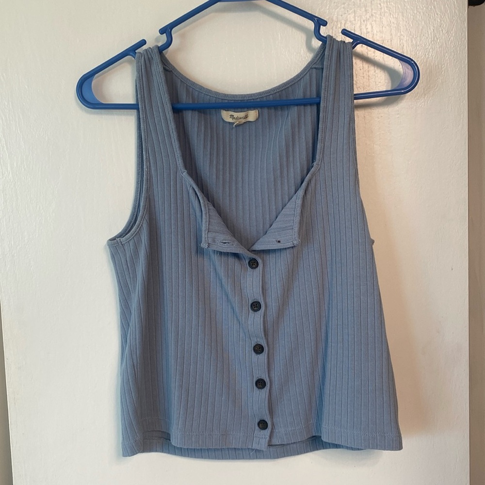Blue button tank